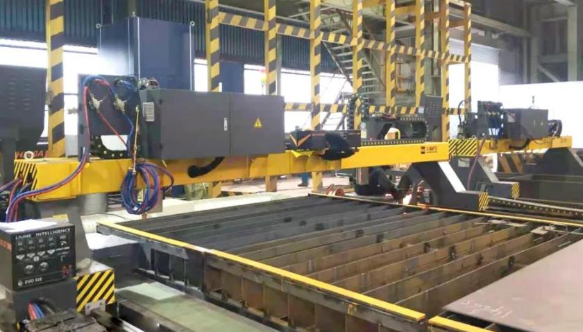 激光切割機(jī) 激光切割機(jī)